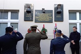 Region si připomene plzeňské spolupracovníky parašutistů a herečku...