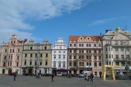 Konec října přinese komedie, tanec i koncerty