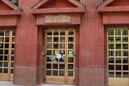 Plzeňský kraj má příští rok hospodařit se schodkem téměř 2 miliardy!