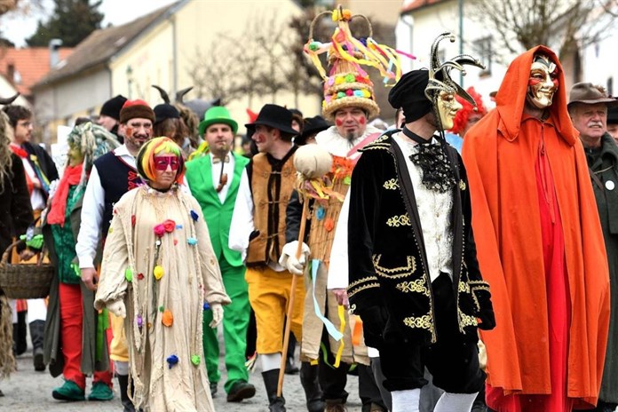 &quot;Masopust, masopust, jen mě holka nevopusť!&quot;