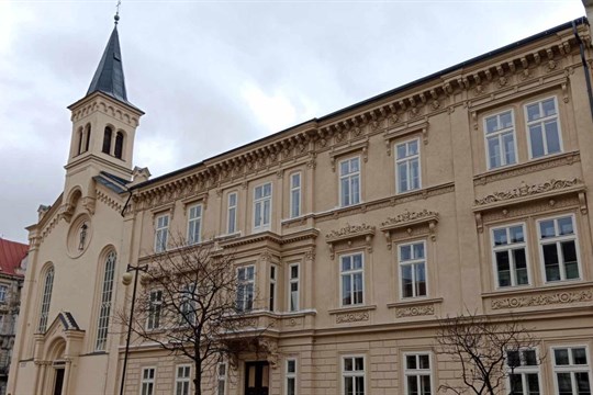 Věřící se opět mohou scházet v kostele v Husově ulici