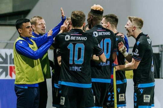 Viktoria odletěla do Ženevy bez Šulce. Věřím, že nás jeho absence neovlivní, prohlásil Bakoš