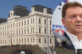 Státní zástupce navrhuje pro Berbra sedm let vězení, pro Rogoze 7,5...