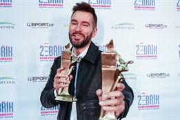 Ceny Žebřík dostali v Plzni Ztracený, Farna a Chinaski, speciální...