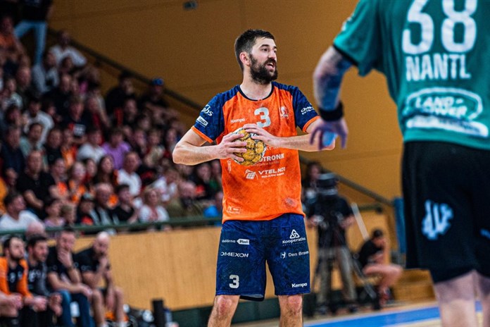 Házenkáři v dramatické bitvě nestačili na Karvinou, obhajoba titulu se vzdálila