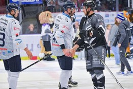 Nedělní západočeské derby je odloženo. Kabinou Energie se prohnala...