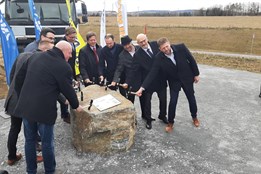 V pondělí byla slavnostně zahájena stavba obchvatu Přeštic, první...