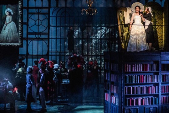 Světově úspěšný hit z produkce Spojených scén vídeňských (VBW) přichází do Plzně! Divadlo J. K. Tyla zve na premiéru muzikálu Rebecca