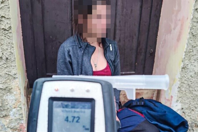 Opilá žena s takřka 5 promile skončila na záchytce