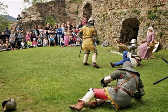 Hrad Velhartice o víkendu oživí velká sláva!