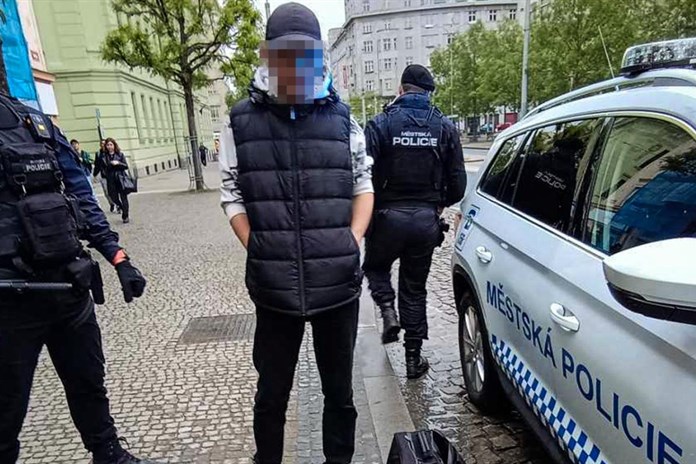 „Šlofík“ na zamčené toaletě vyšel muže draho