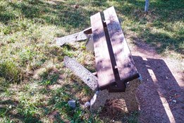 Dětské hřiště si spletli s boxovacím ringem!