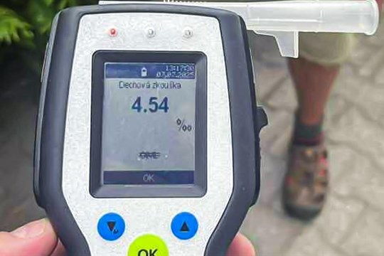Rekordman pondělního dne nadýchal 4,54 promile