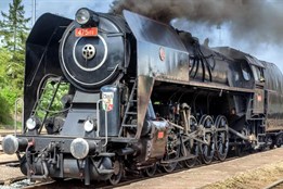 S parní lokomotivou Šlechtična se můžete vypravit nejen do Domažlic...