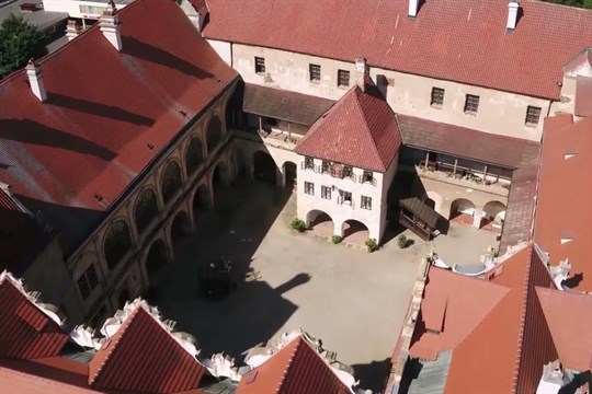 Hrad a zámek Horšovský Týn vás zve na divadelní představení pro děti i dospělé