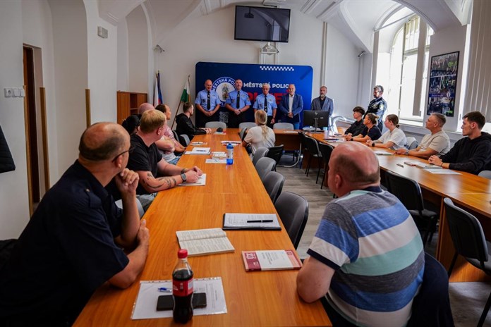 Řady městské policie posílili nováčci