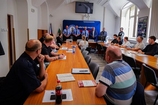 Řady městské policie posílili nováčci