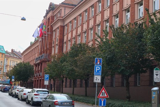 Ustavující zastupitelstvo Plzeňského kraje: Hodně funkcí, žádné plány