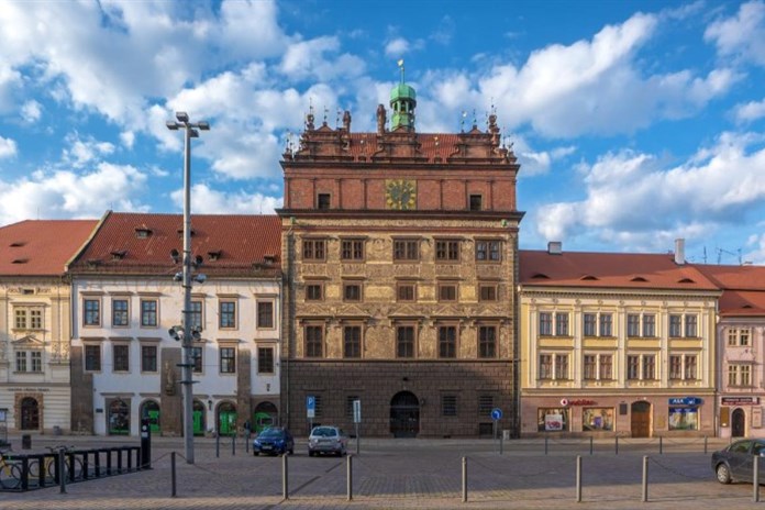 Plzeň schválila rekordní rozpočet: Nejvíce peněz půjde do dopravy a bydlení