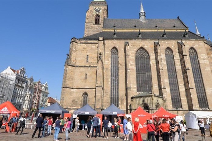 Náměstí Republiky se promění v mobilní ordinace