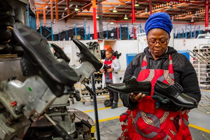 Linda Piknerová: Baťa v Africe. O jeho českém původu nikdo netuší