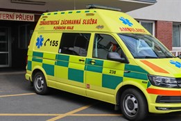 Pracovníkovi kamenolomu vybuchla v rukou výbušnina, vážně se zranil