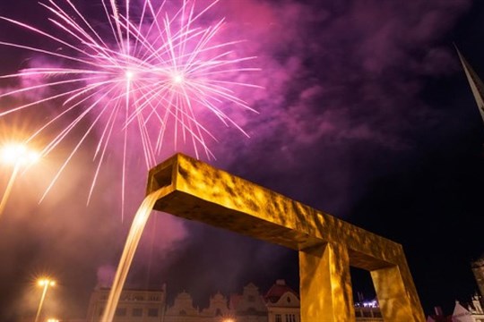 Vrchol oslav zkazil silný vítr. Plzeň musí zrušit ohňostroj