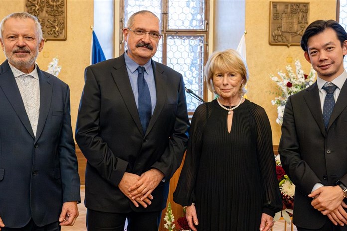 Plzeň při oslavách státního svátku udělila ocenění čtyřem významným osobnostem