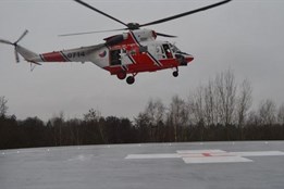 Tragická nehoda na Tachovsku. Auto začalo hořet, v plamenech zůstal...
