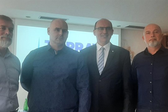 Zlevníme nájemní bydlení a snížíme náklady na placené politické funkce, říká nové uskupení Ta pravá Plzeň