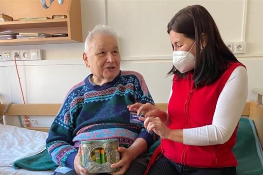 Respiračních onemocnění přibývá. Některá zařízení v kraji už zakázala návštěvy