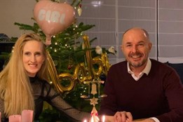 Vánoční dáreček poslance a náměstka. Se svoji ženou čeká miminko!