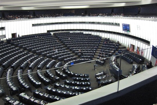 Komisařka: Dokud nedostaneme koronavirus pod kontrolu všude, nebude žádná země v bezpečí