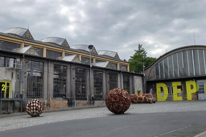 Plzeň bude mít do jara 2026 opravenou první ze dvou velkých hal centra DEPO2015