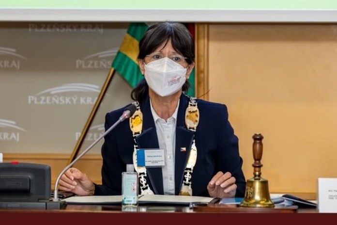 Hejtmanka Mauritzová končí jako poslankyně!