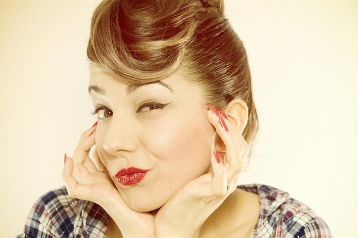 Zvýraznit i zeštíhlit obličej? Konturování dělá divy!