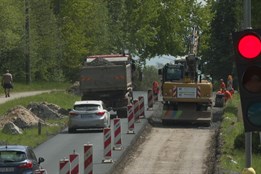 Oprava průtahu Aší pokračuje