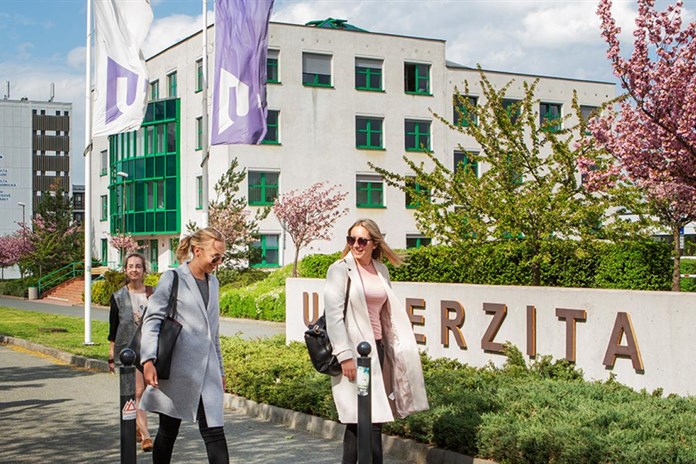 Kdo povede univerzitu? Akademici budou znovu volit 21. prosince