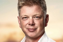 Komentář Pavla Šindeláře: Důchodce Zeman. Tak proč ne důchodce Pavel?