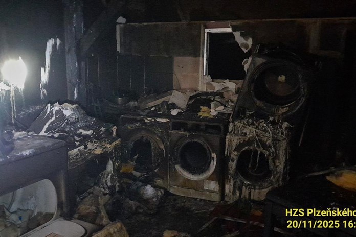 V penzionu Černicích vypukl požár, škody jdou do milionů korun