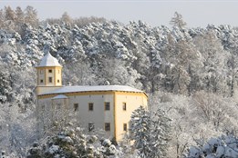 Hrad Malenovice po rekonstrukci nabídne novou prohlídkovou trasu i expozice a zavede celoroční provoz