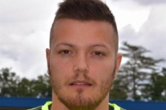 Fotbal v Domažlicích zasáhla tragédie. Zemřel brankář Jiskry, za pár týdnů čekal narození potomka!