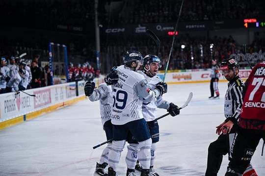 Plzeň na prahu postupu, Filip krotil euforii. Slavit můžeme jen do půlnoci, hlásil útočník Škody