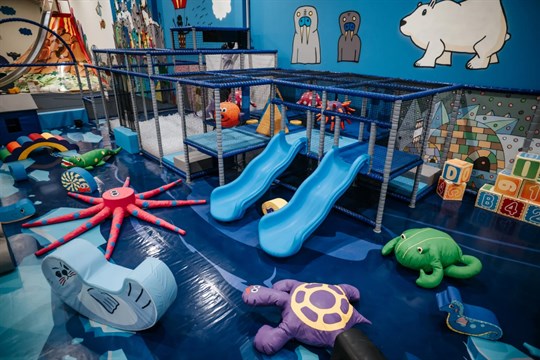 Multifunkční hřiště, jump zóna i virtuální realita: Plzeňská TOBOGA je rájem pro děti