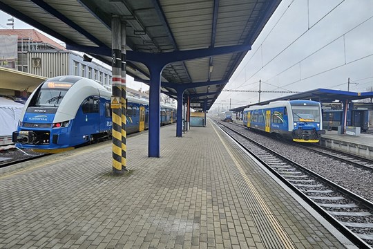 Velká výluka na trati Plzeň–Klatovy začíná: Vlaky vystřídají autobusy na více než tři měsíce