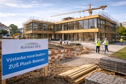 Starý barák nahradí skleněný unikát. Plzeňský kraj staví v Bolevci...