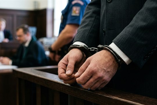 28 let vězení pro vraždícího lékaře: Vrchní soud potvrdil výjimečný trest pro domažlického ex-primáře