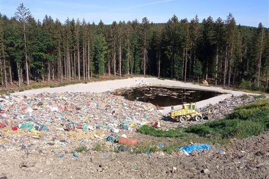 Kam mizí rokycanské odpadky? Skládka v Němčičkách otevírá své brány