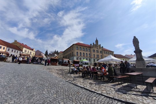 Veteráni, tajemná místa a mimořádně otevřený zámek Černých baronů. Nepomuk speciální akcí odstartuje sezónu